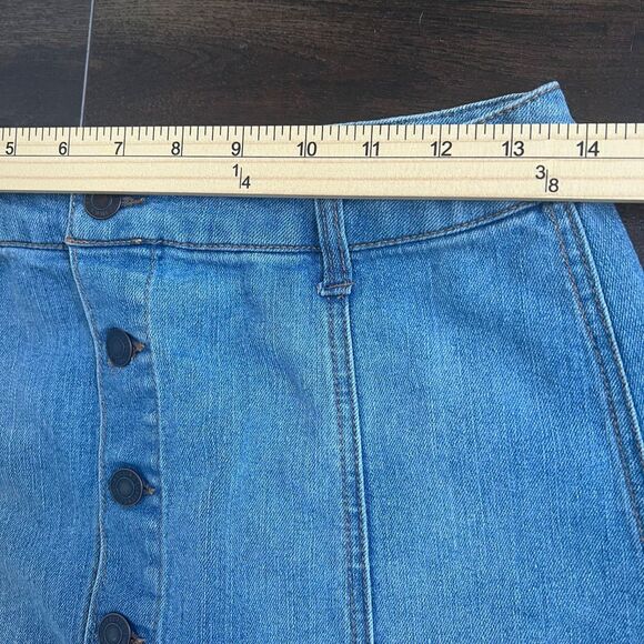 Mossimo Supply Co. Size 6 Button Front A-Line Denim Mini Skirt  Blue Stone Wash - Picture 7 of 7